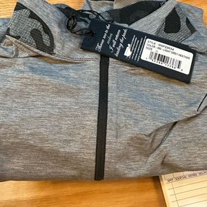 Greyson guide sport quarter zip gray